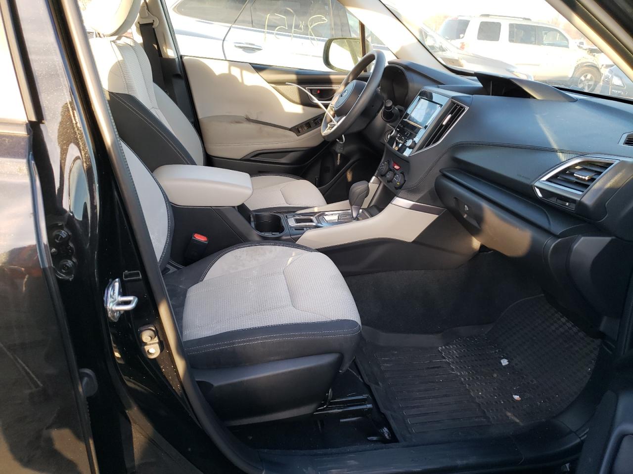 Photo 5 from auction – 2021 SUBARU FORESTER with VIN JF2SKADC0MH458935