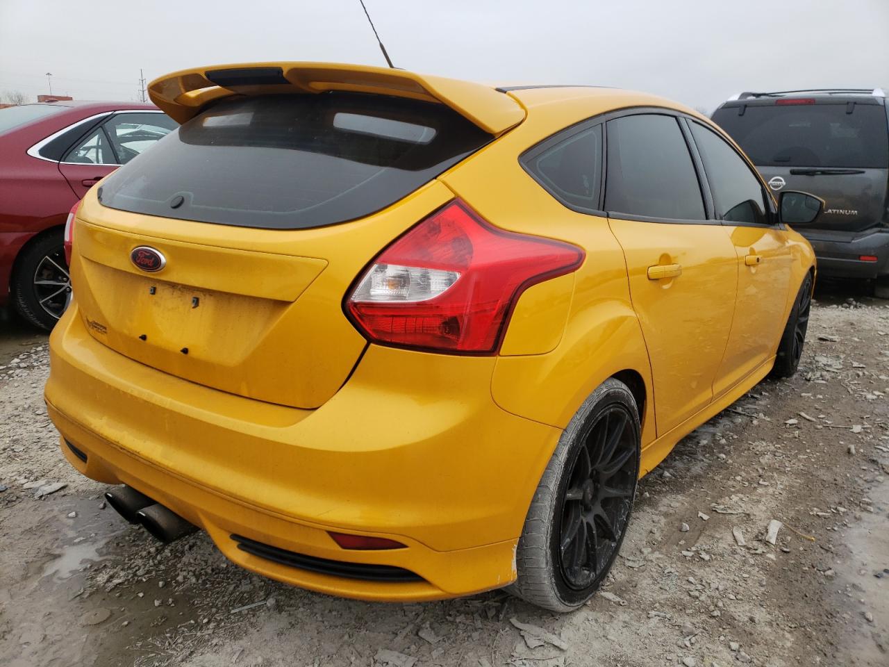 Zdjęcie 4 z aukcji – 2013 FORD FOCUS ST z VIN 1FADP3L93DL376842