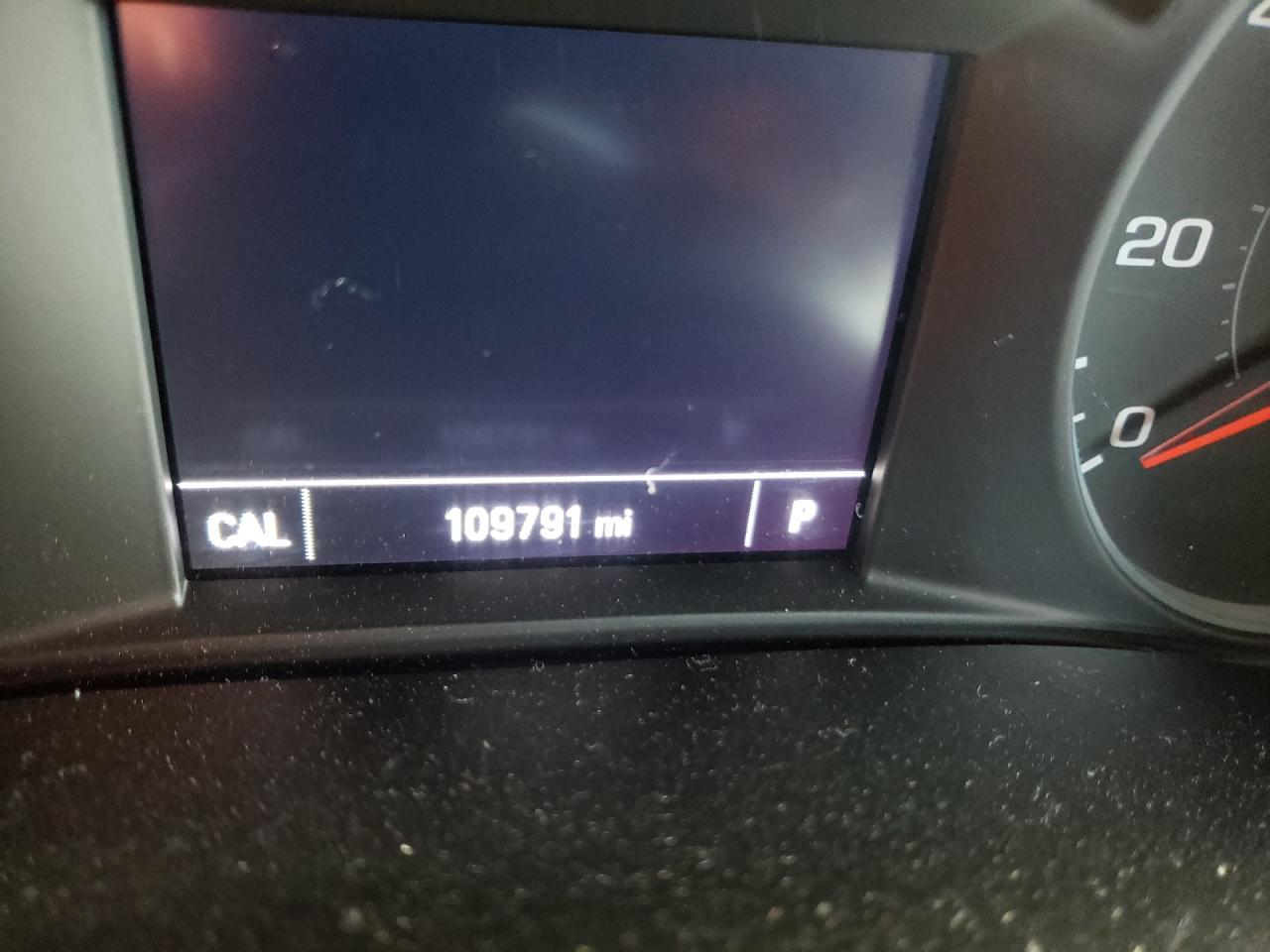 Photo 8 from auction – 2018 CHEVROLET TRAVERSE L with VIN 1GNERFKW5JJ117608