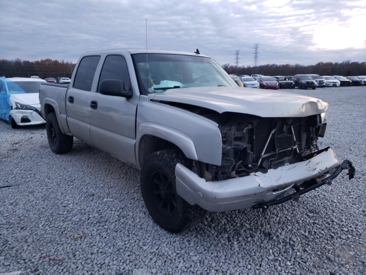 CHEVROLET SILVERADO 2006 with VIN 2GCEK13T061154782 - Photo from auction
