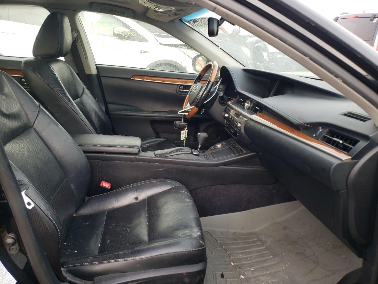 Photo 5 from auction – 2015 LEXUS ES 300H with VIN JTHBW1GG7F2099752