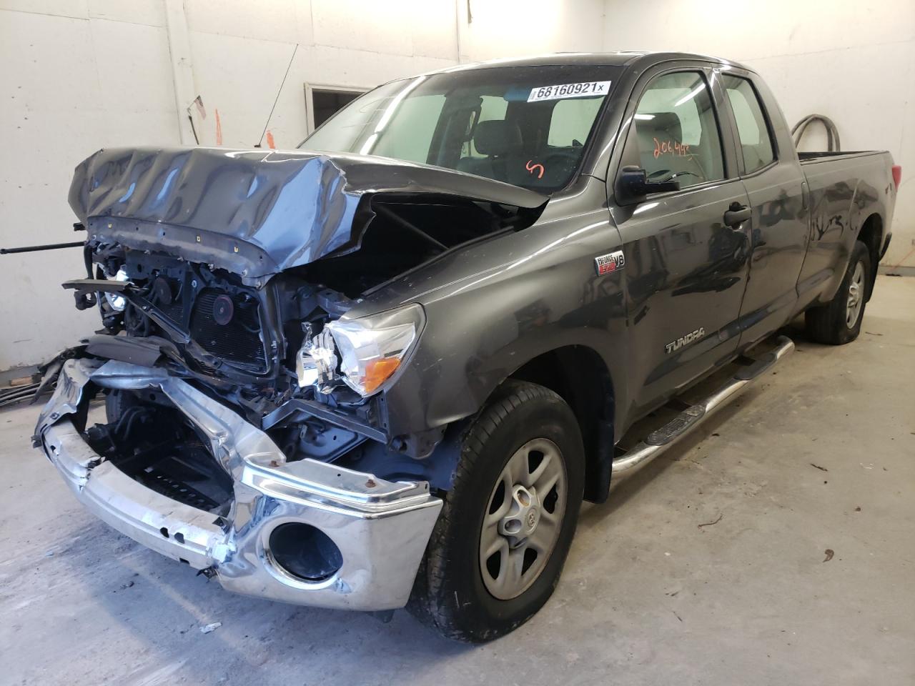 Photo 2 from auction – 2013 TOYOTA TUNDRA DOU with VIN 5TFTY5F19DX008128