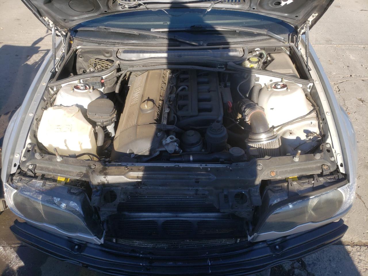 Photo 7 from auction – 2000 BMW 323 CI with VIN WBABM3347YJN65068