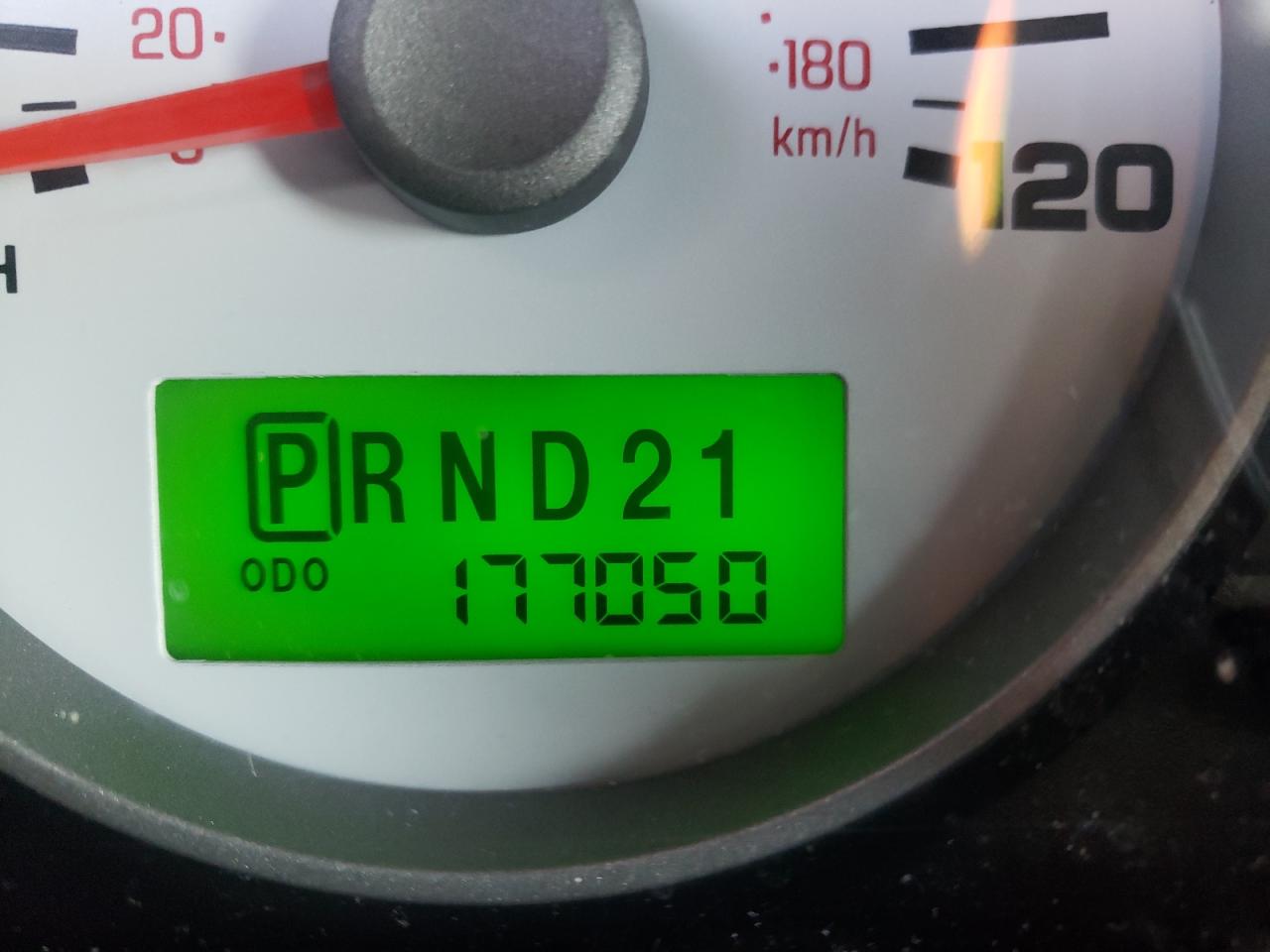 Photo 8 from auction – 2006 FORD ESCAPE LIM with VIN 1FMYU04116KD17384