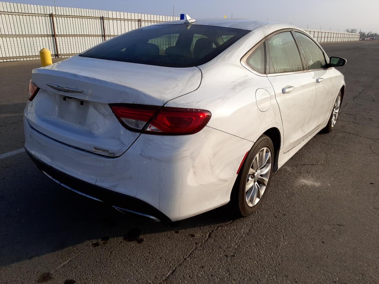 Photo 4 from auction – 2015 CHRYSLER 200 C with VIN 1C3CCCCG9FN642795