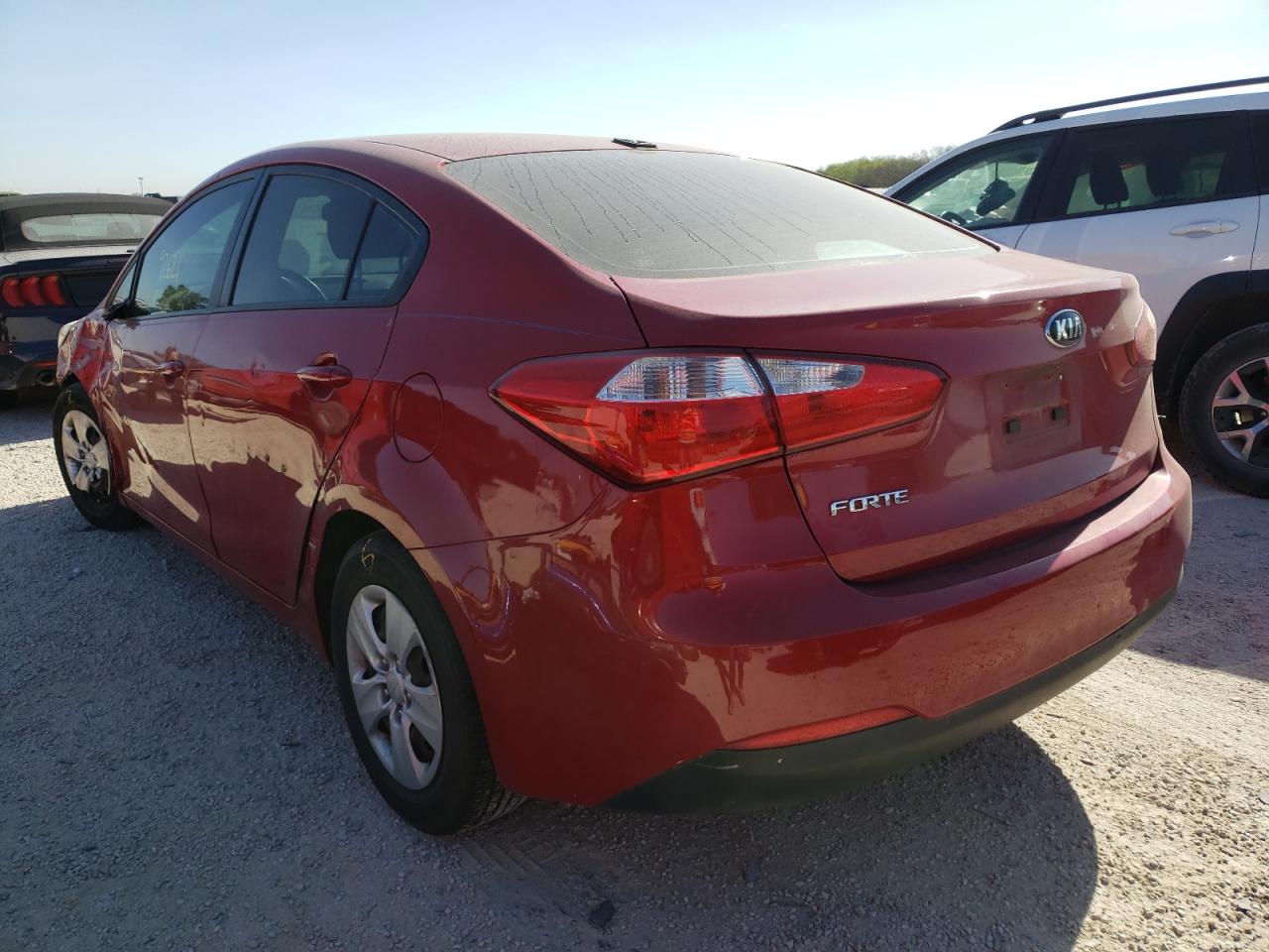 Photo 3 from auction – 2015 KIA FORTE LX with VIN KNAFX4A65F5258796