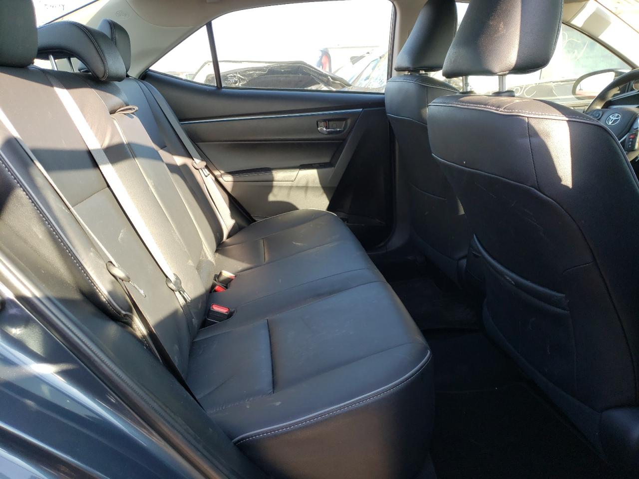 Photo 6 from auction – 2015 TOYOTA COROLLA LE with VIN 2T1BURHE6FC261178