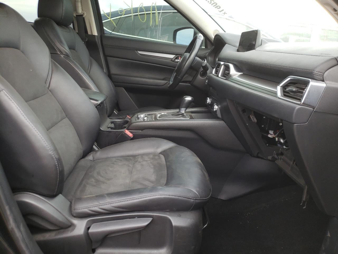 Photo 5 from auction – 2017 MAZDA CX-5 TOURI with VIN JM3KFBCL3H0130270