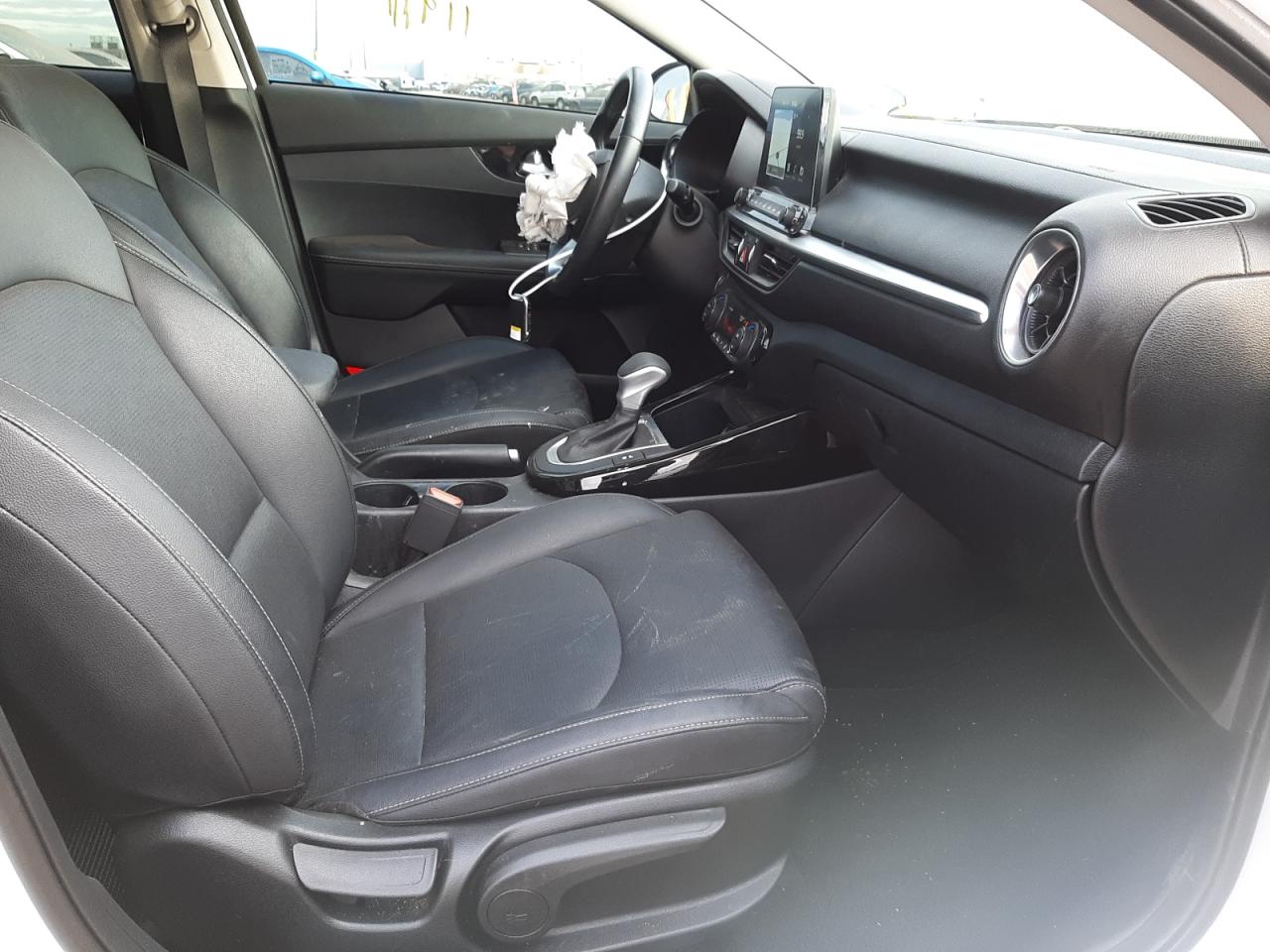 Photo 5 from auction – 2021 KIA FORTE EX with VIN 3KPF54AD5ME338236