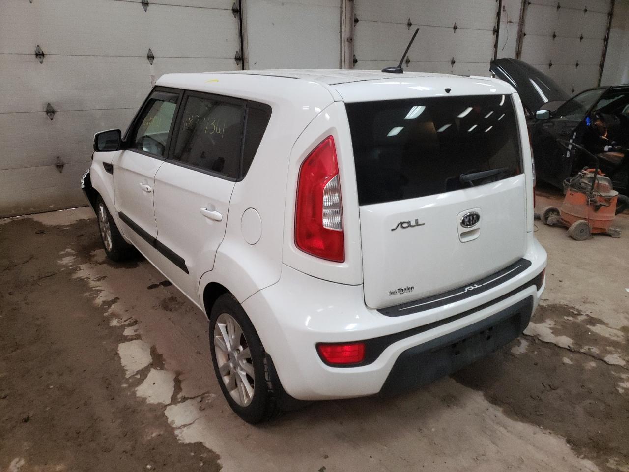 Photo 3 from auction – 2012 KIA SOUL + with VIN KNDJT2A61C7402941