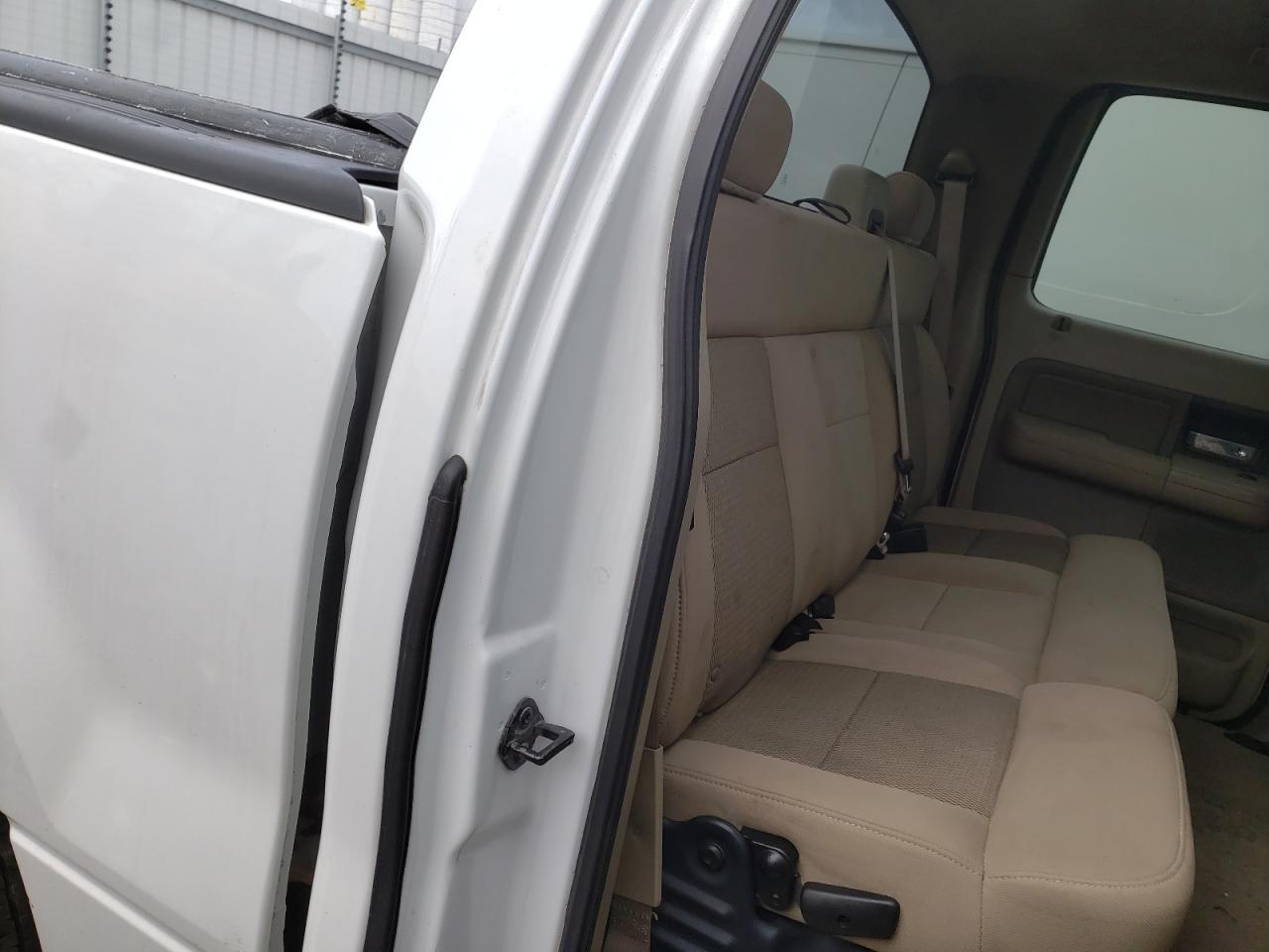 Photo 6 from auction – 2005 FORD F150 SUPER with VIN 1FTPW12525FA40810