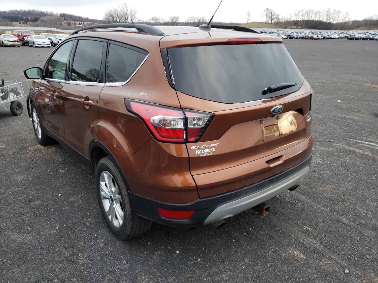 Фото 3 с аукциона – 2017 FORD ESCAPE SE с VIN 1FMCU9GD3HUC65056