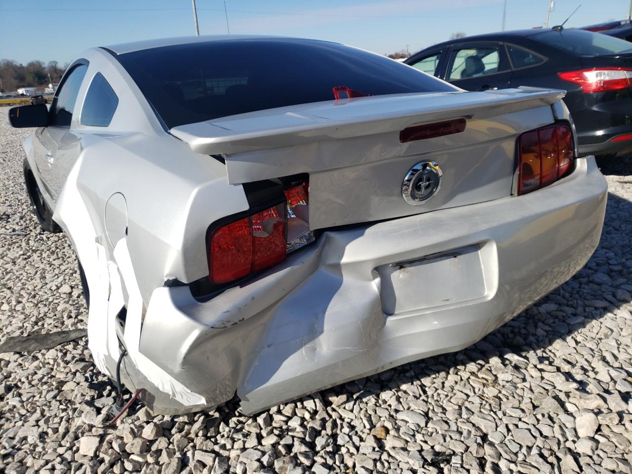 Photo 9 from auction – 2008 FORD MUSTANG with VIN 1ZVHT80N885207249