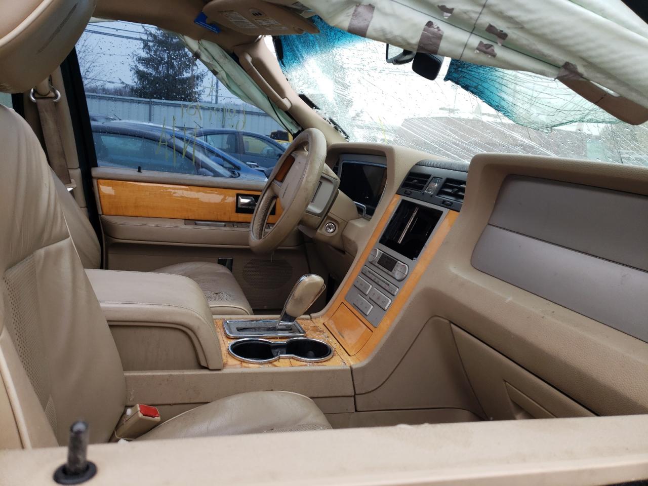 Photo 5 from auction – 2007 LINCOLN NAVIGATOR with VIN 5LMFU28527LJ07496