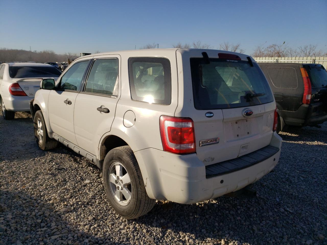 Photo 3 from auction – 2010 FORD ESCAPE XLS with VIN 1FMCU0C75AKA30803