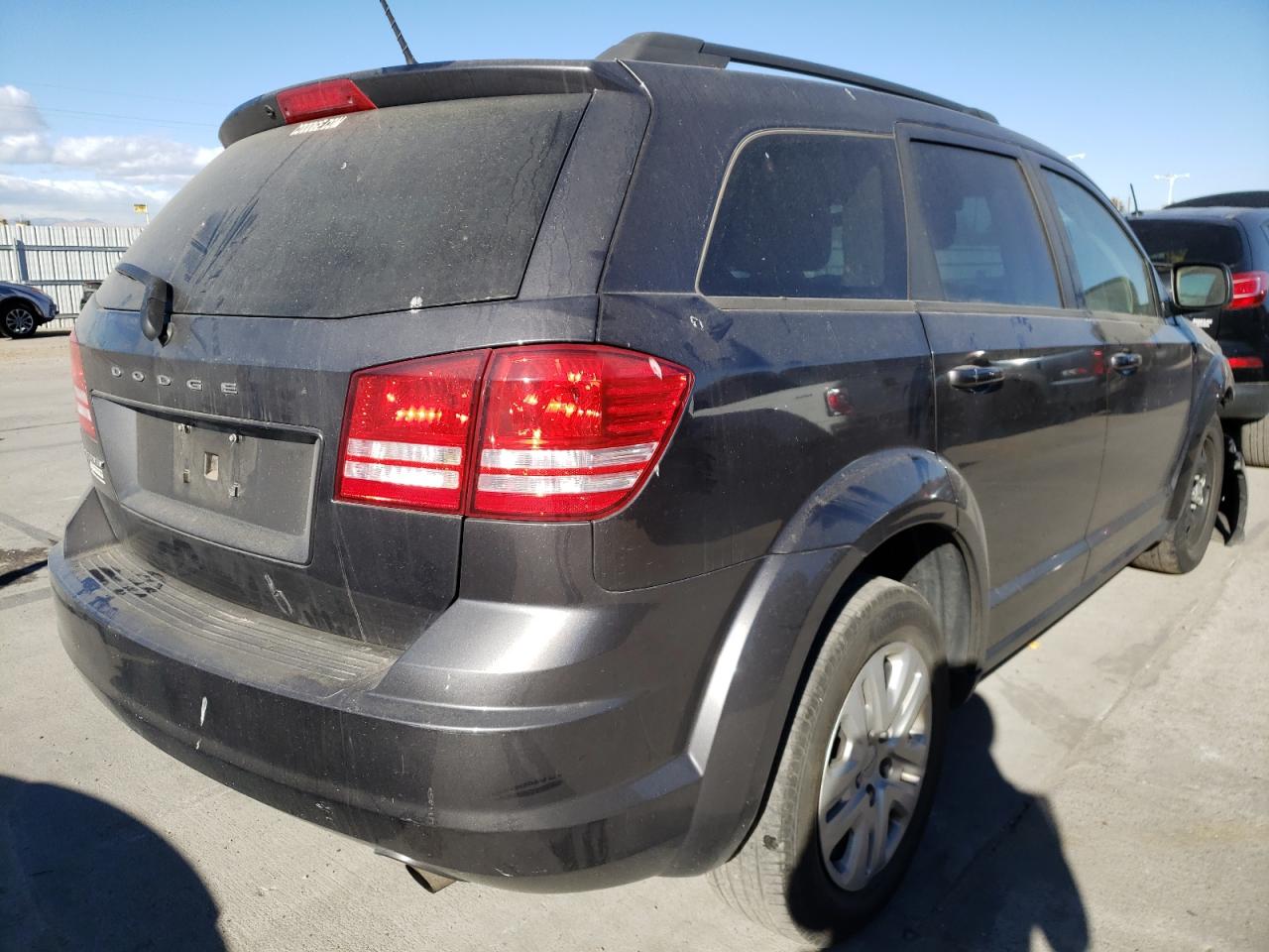 Foto 4 de la subasta – 2018 DODGE JOURNEY SE con VIN 3C4PDCAB2JT347659