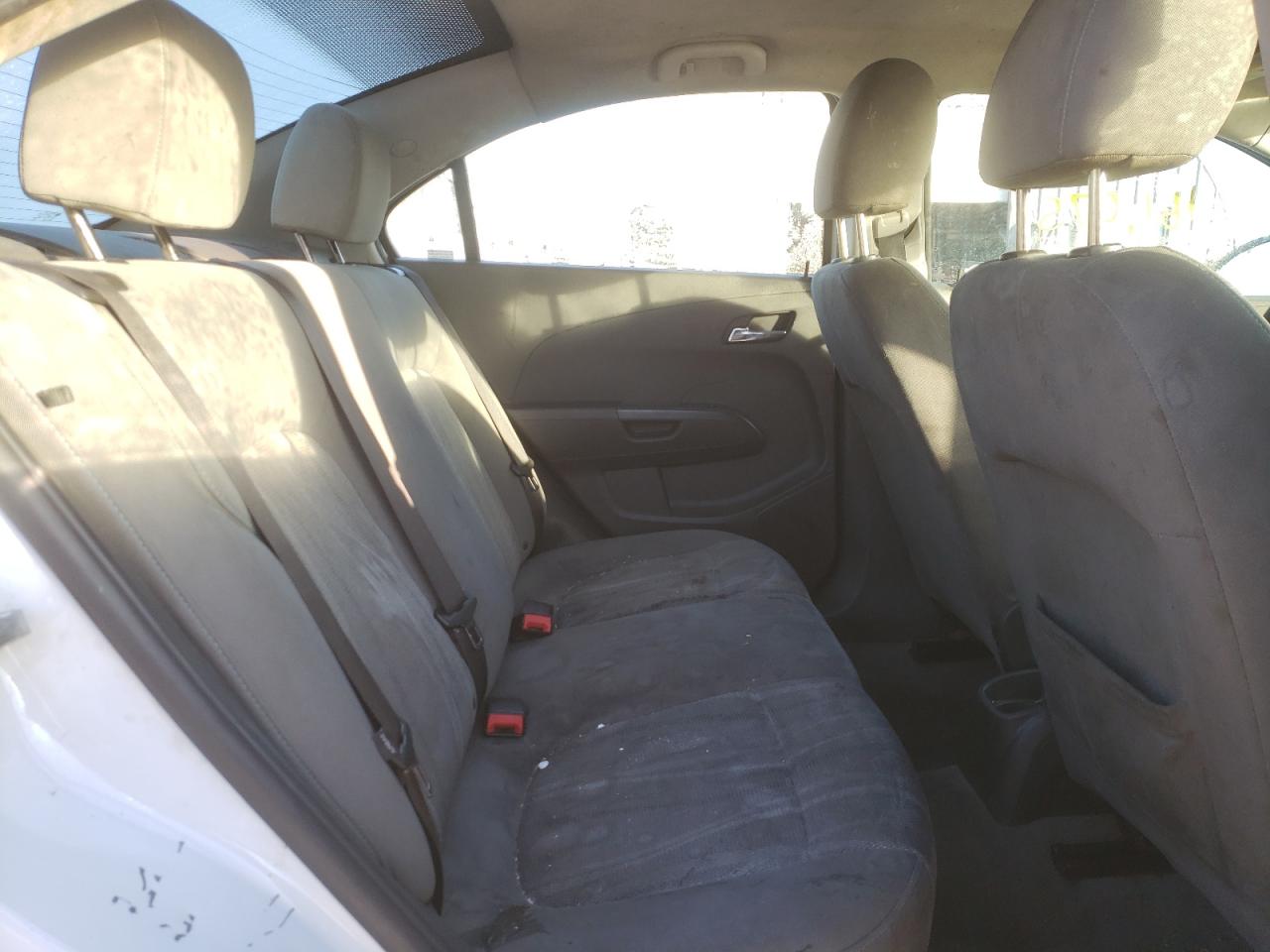 Photo 6 from auction – 2015 CHEVROLET SONIC LT with VIN 1G1JC5SHXF4186751