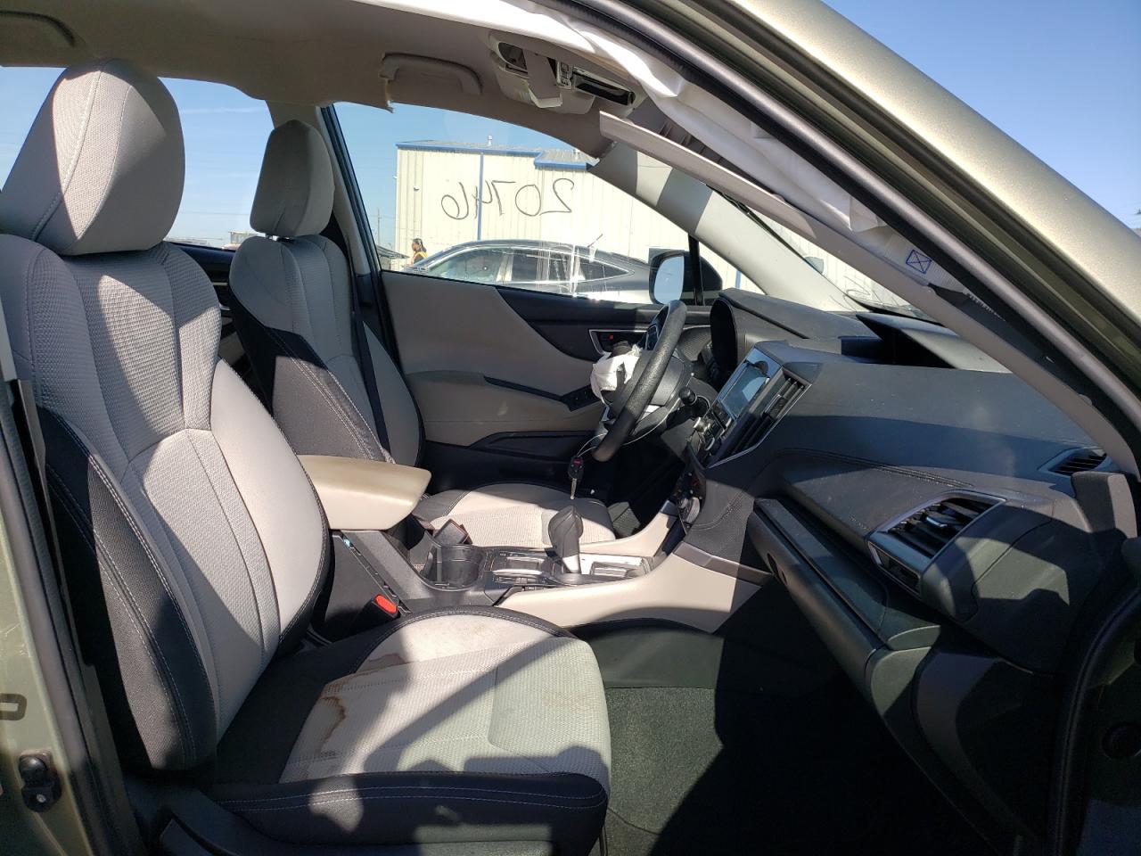Photo 5 from auction – 2020 SUBARU FORESTER with VIN JF2SKADC4LH516690