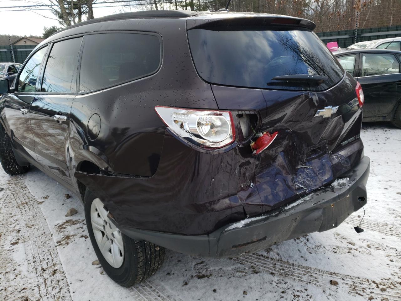 Photo 9 from auction – 2010 CHEVROLET TRAVERSE L with VIN 1GNLVEED4AS132361