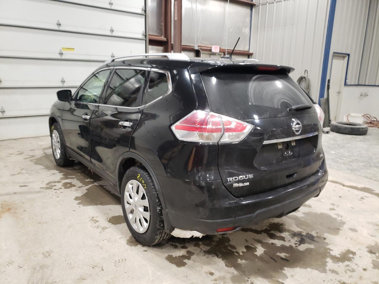 Photo 3 from auction – 2016 NISSAN ROGUE S with VIN KNMAT2MVXGP602337