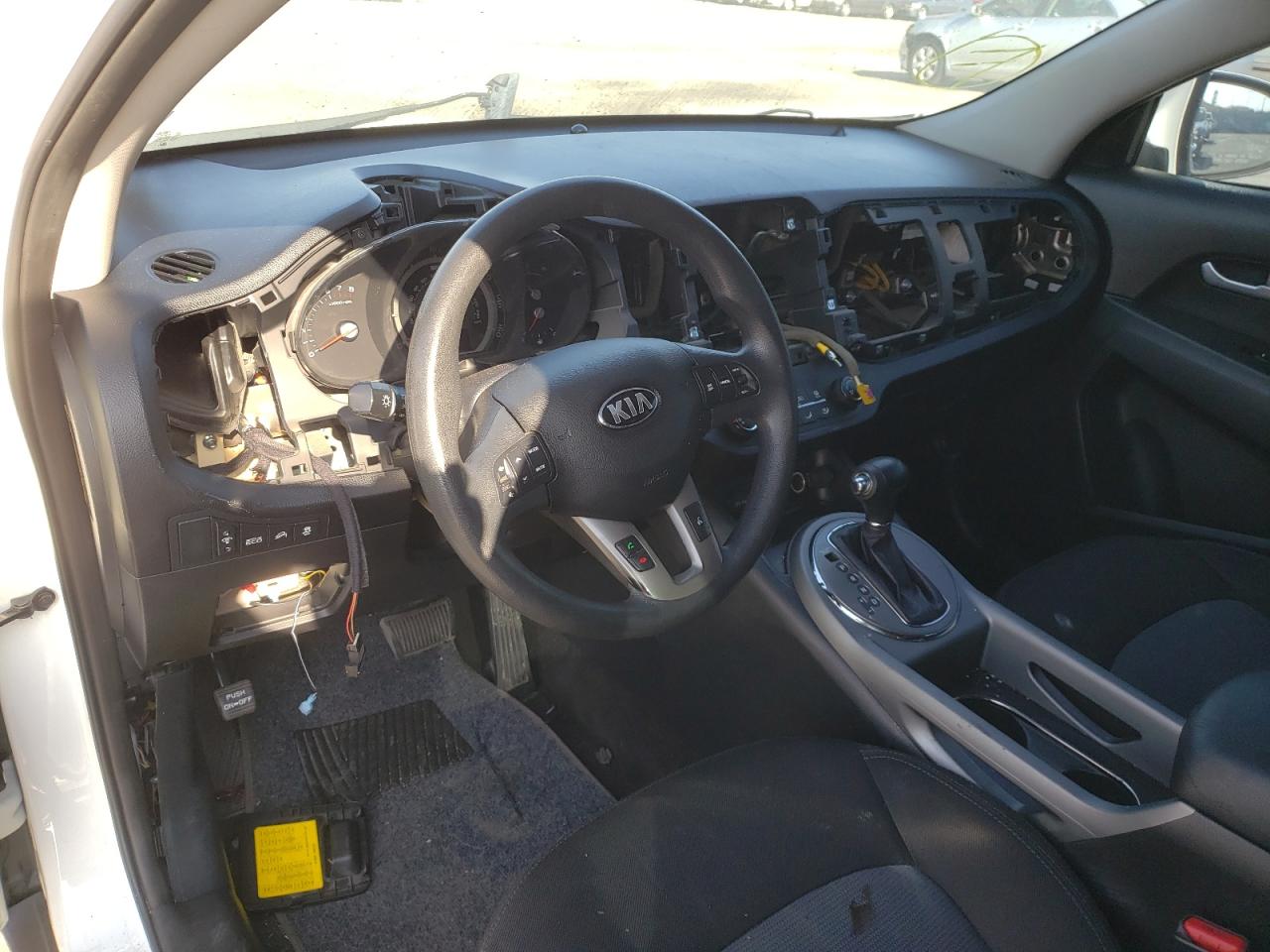 Photo 9 from auction – 2015 KIA SPORTAGE L with VIN KNDPB3AC7F7765760