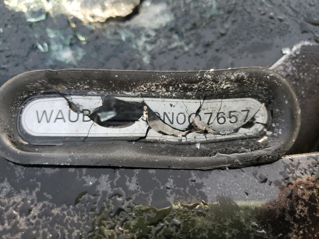 Photo 10 from auction – 2013 AUDI A4 PREMIUM with VIN WAUBFAFL3DN007657