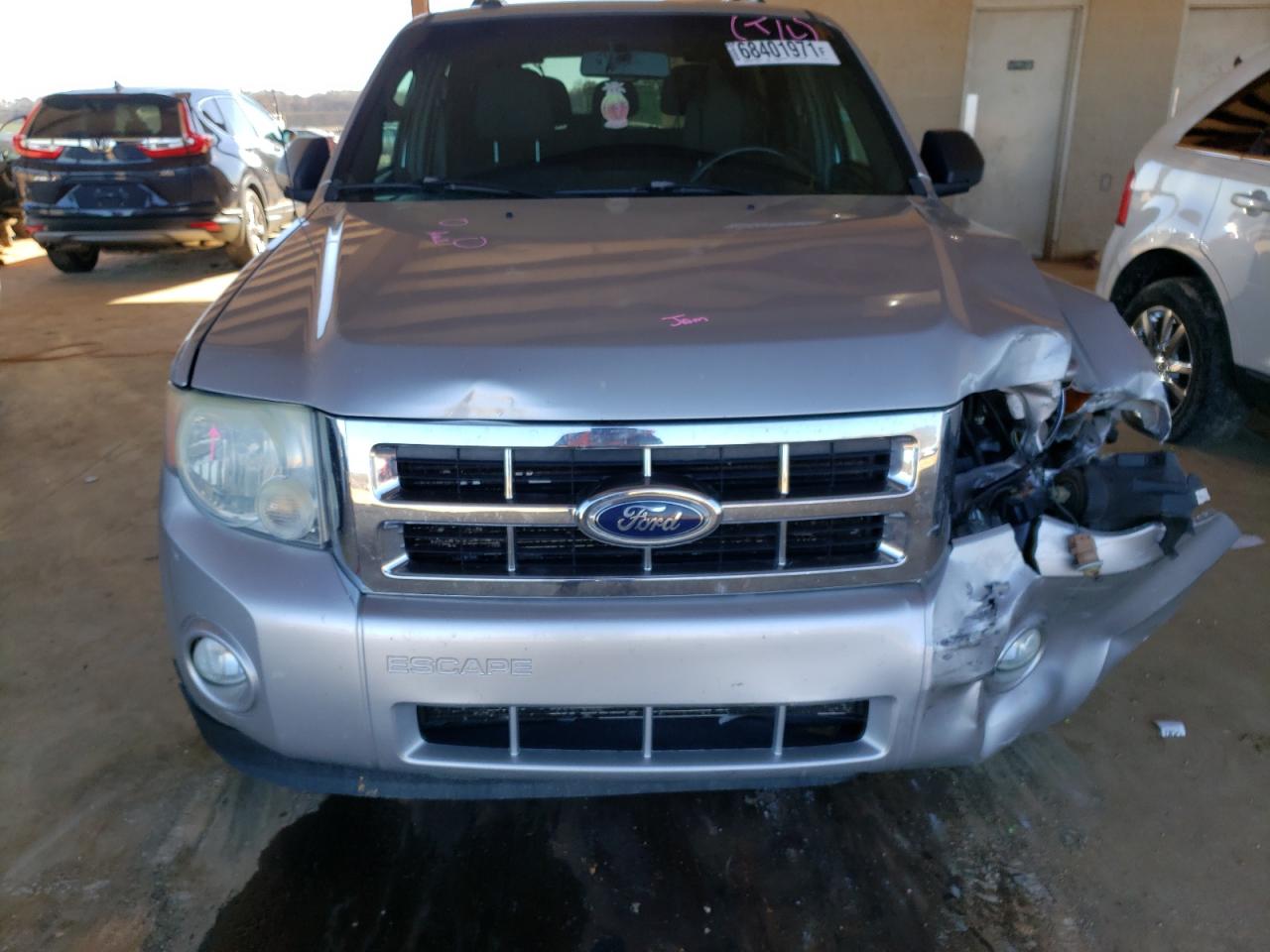 Photo 7 from auction – 2010 FORD ESCAPE XLT with VIN 1FMCU0DG4AKB78195