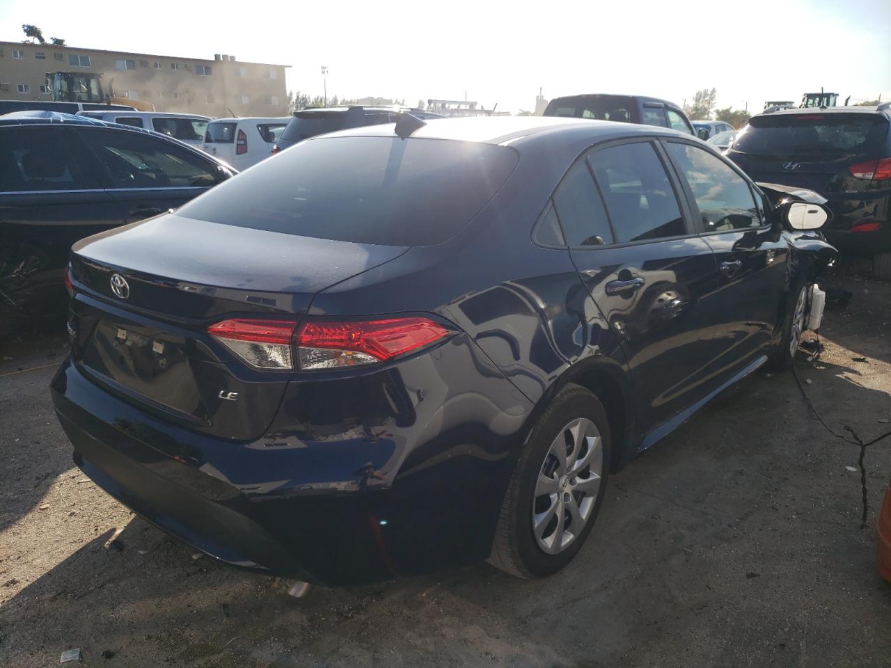 Photo 4 from auction – 2020 TOYOTA COROLLA LE with VIN 5YFEPRAE5LP099991