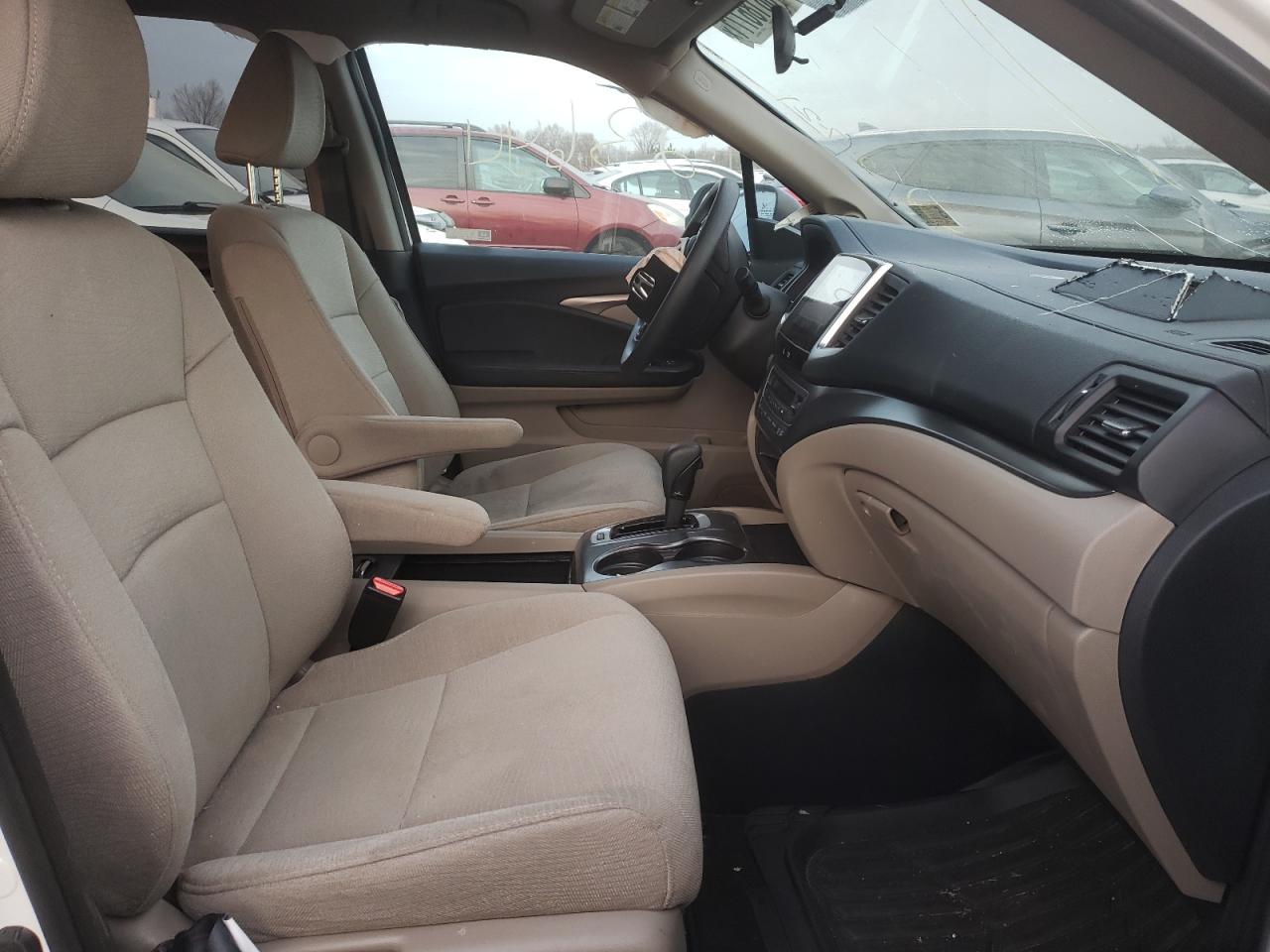 Photo 5 from auction – 2018 HONDA PILOT EX with VIN 5FNYF6H31JB052808