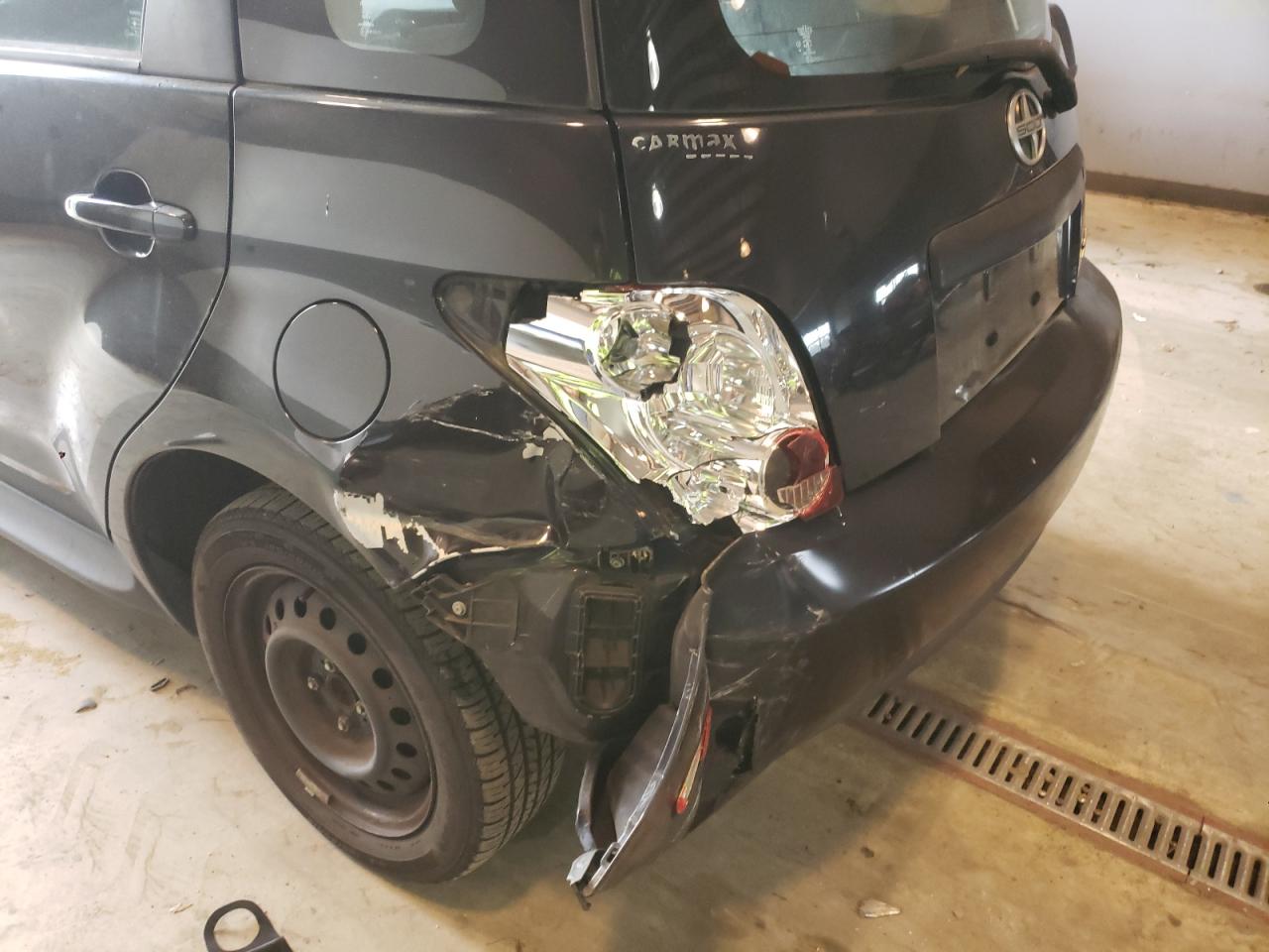Photo 9 from auction – 2004 TOYOTA SCION XA with VIN JTKKT624540061149