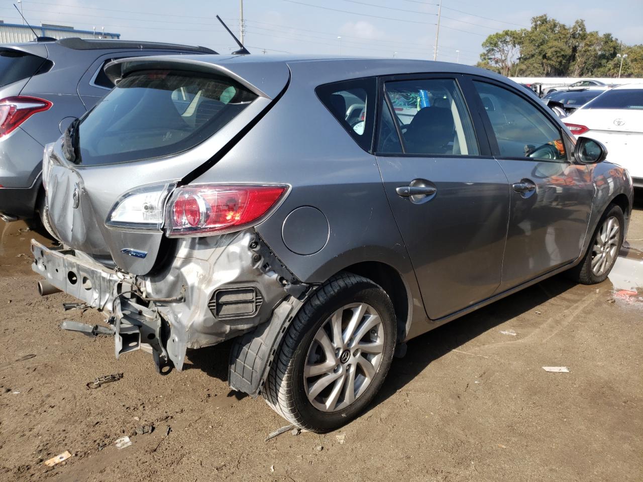 Photo 4 from auction – 2013 MAZDA 3 I with VIN JM1BL1L7XD1776747