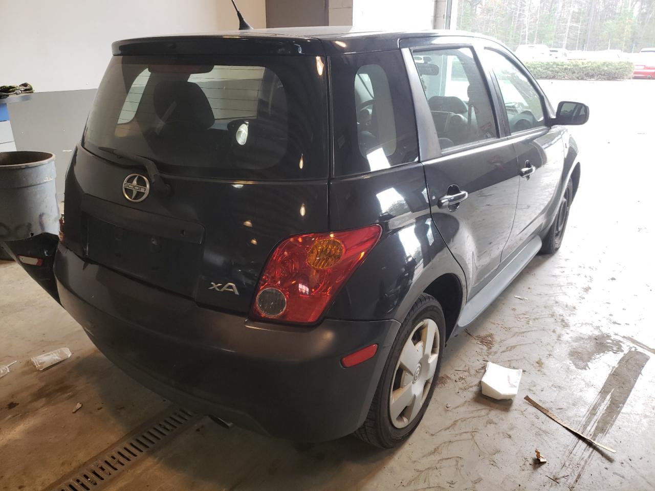 Photo 4 from auction – 2004 TOYOTA SCION XA with VIN JTKKT624540061149