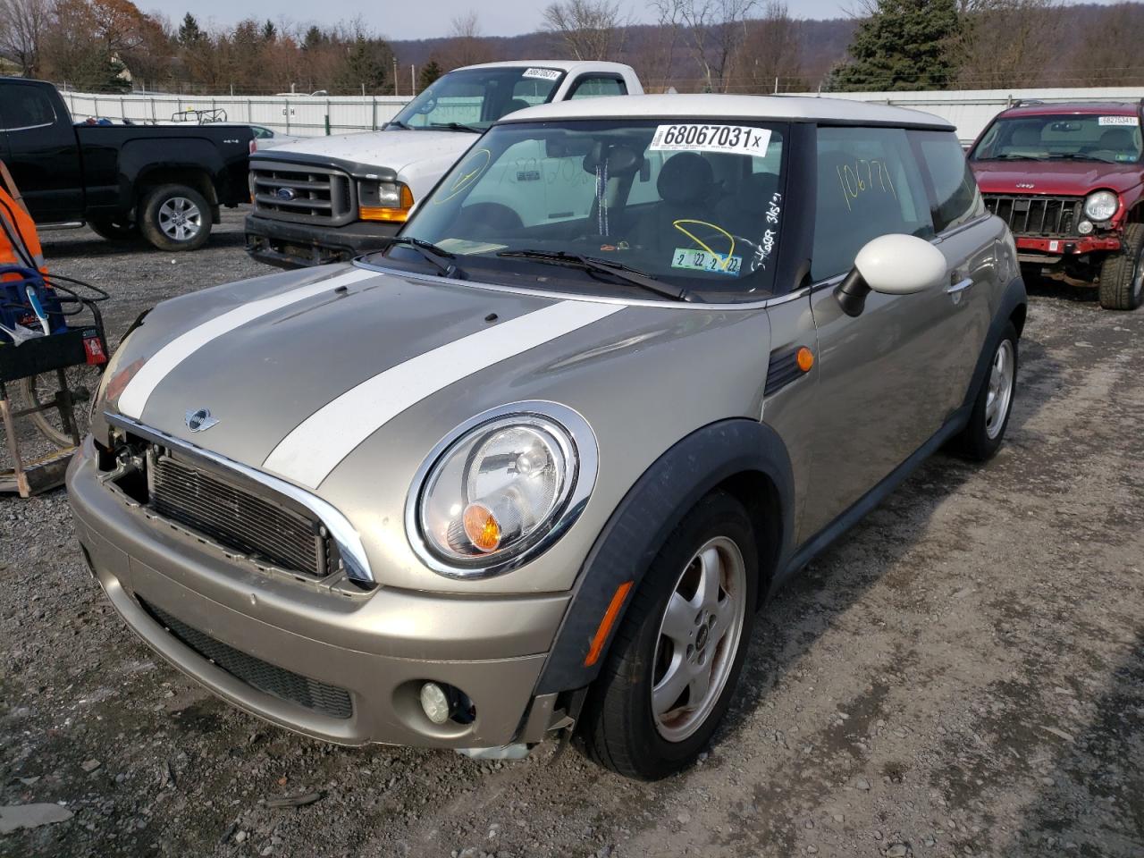 Photo 2 from auction – 2010 MINI COOPER with VIN WMWMF3C54ATZ65109