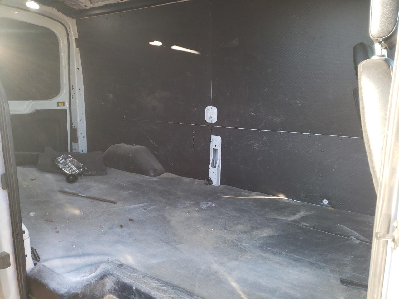 Photo 6 from auction – 2020 FORD TRANSIT T- with VIN 1FTBR1C8XLKB19950