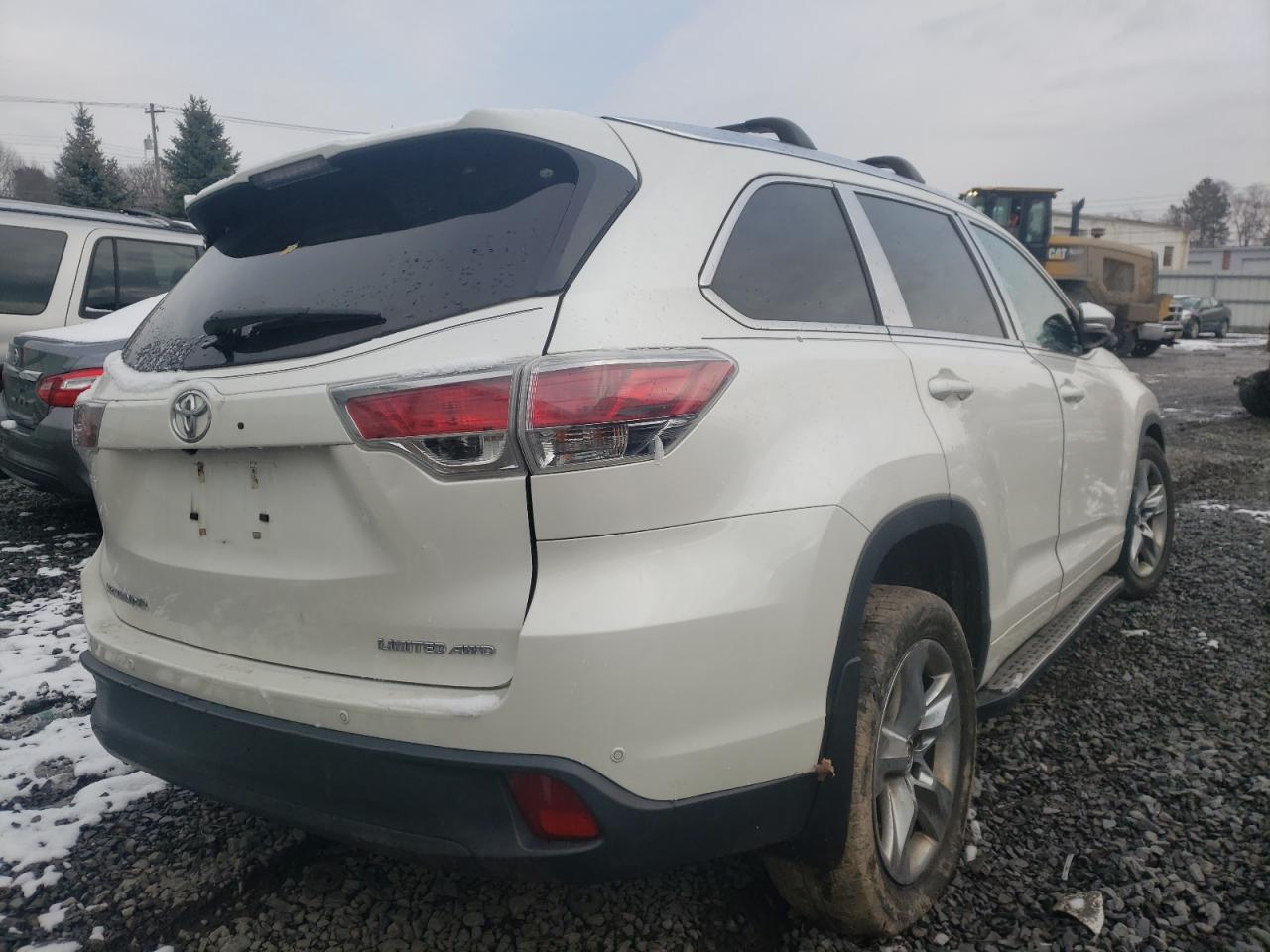 Photo 4 from auction – 2014 TOYOTA HIGHLANDER with VIN 5TDDKRFH4ES010600