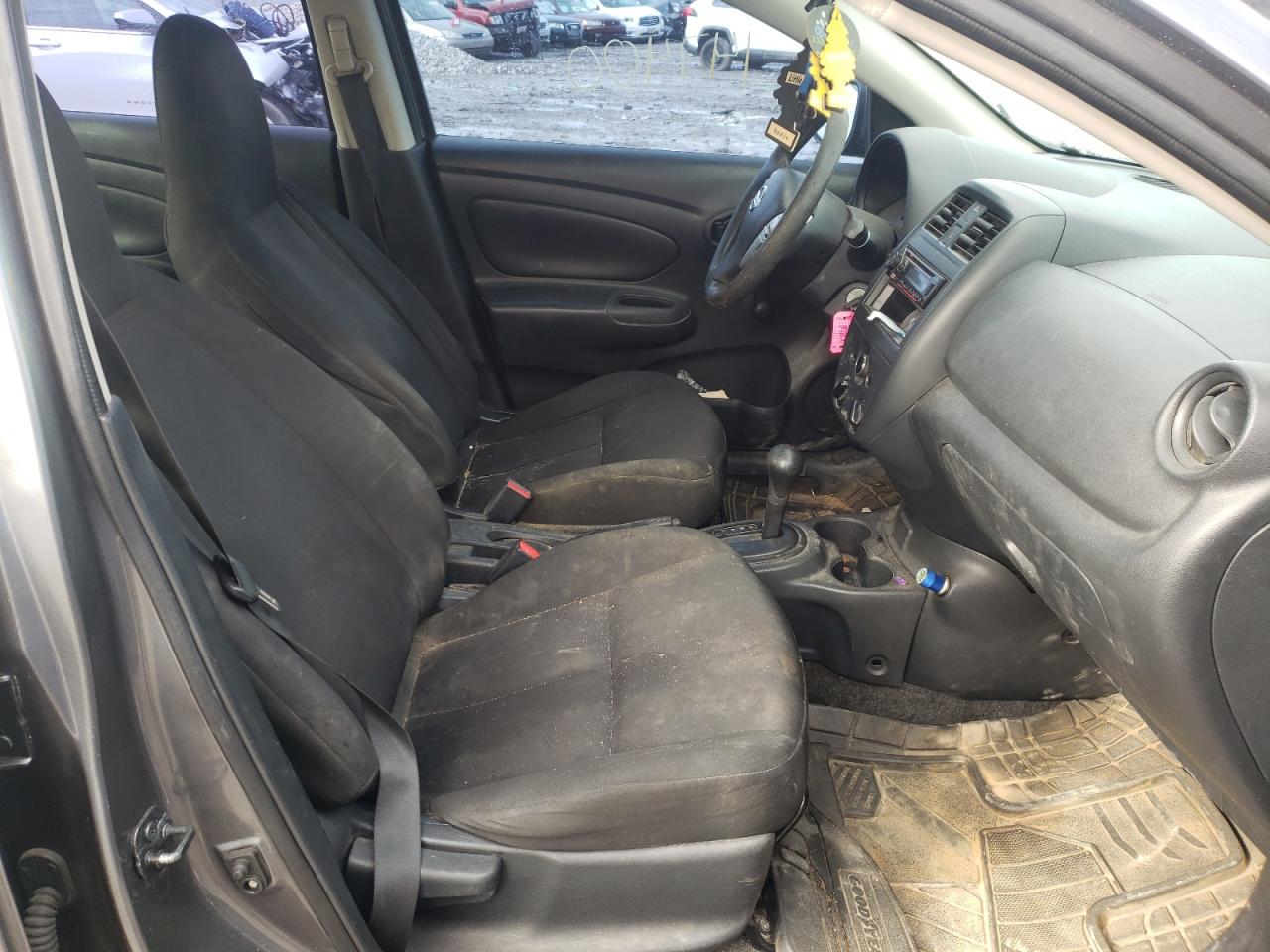 Photo 5 from auction – 2017 NISSAN VERSA S with VIN 3N1CN7AP7HL810732
