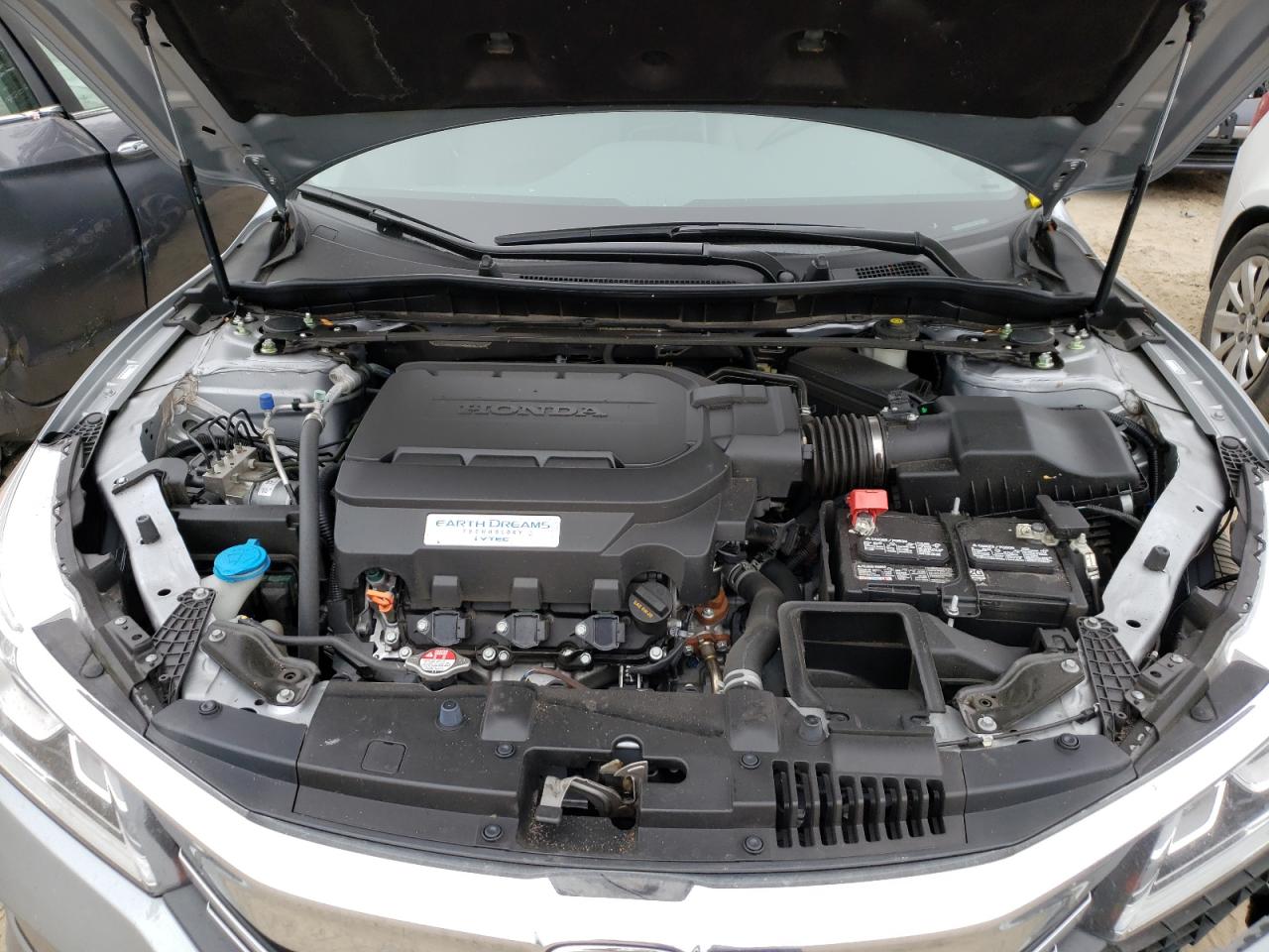 Photo 7 from auction – 2017 HONDA ACCORD EXL with VIN 1HGCR3F01HA043863