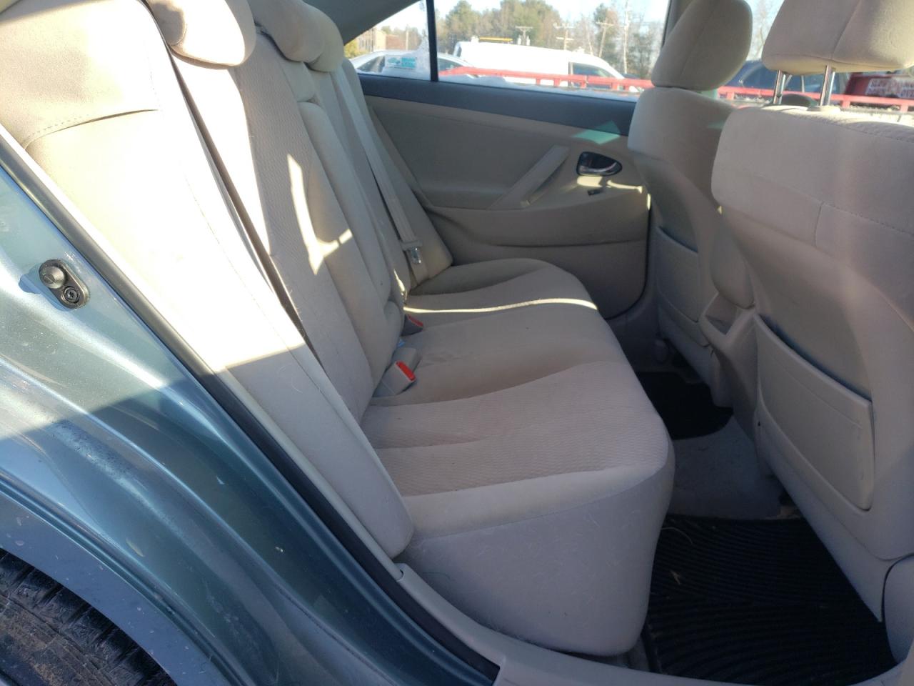 Photo 6 from auction – 2010 TOYOTA CAMRY BASE with VIN 4T4BF3EKXAR006841