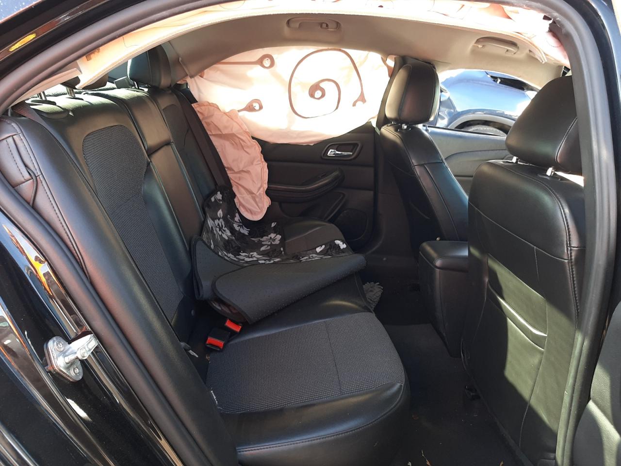 Photo 6 from auction – 2014 CHEVROLET MALIBU 1LT with VIN 1G11C5SL5EF291964