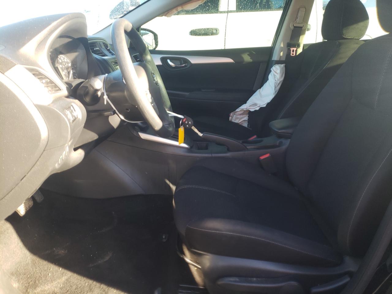 Photo 5 from auction – 2017 NISSAN SENTRA S with VIN 3N1AB7AP4HY245293