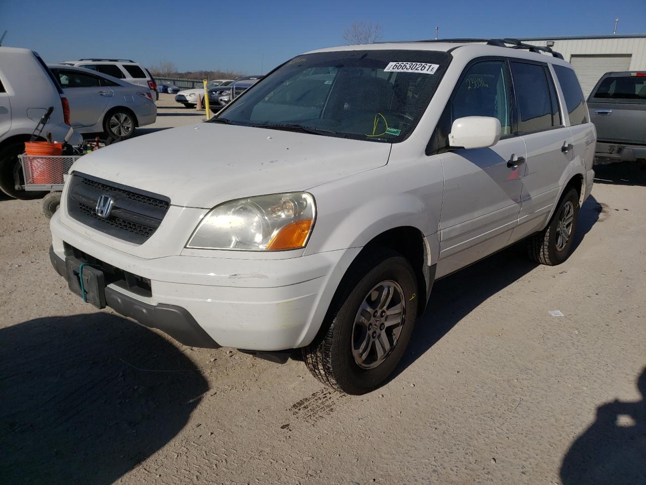 Photo 2 from auction – 2005 HONDA PILOT EXL with VIN 2HKYF18585H521291