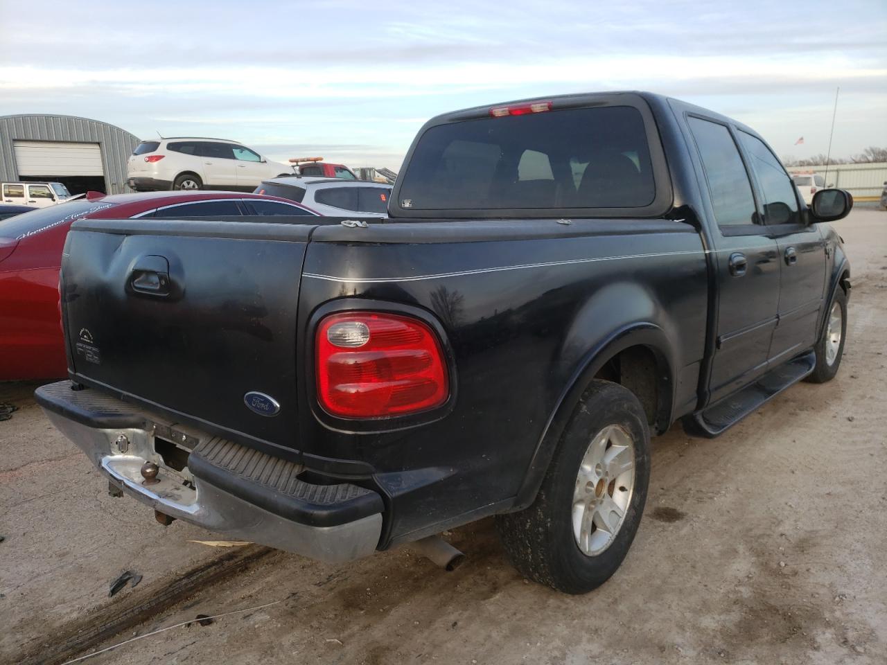 Photo 4 from auction – 2002 FORD F150 SUPER with VIN 1FTRW07L22KB40273