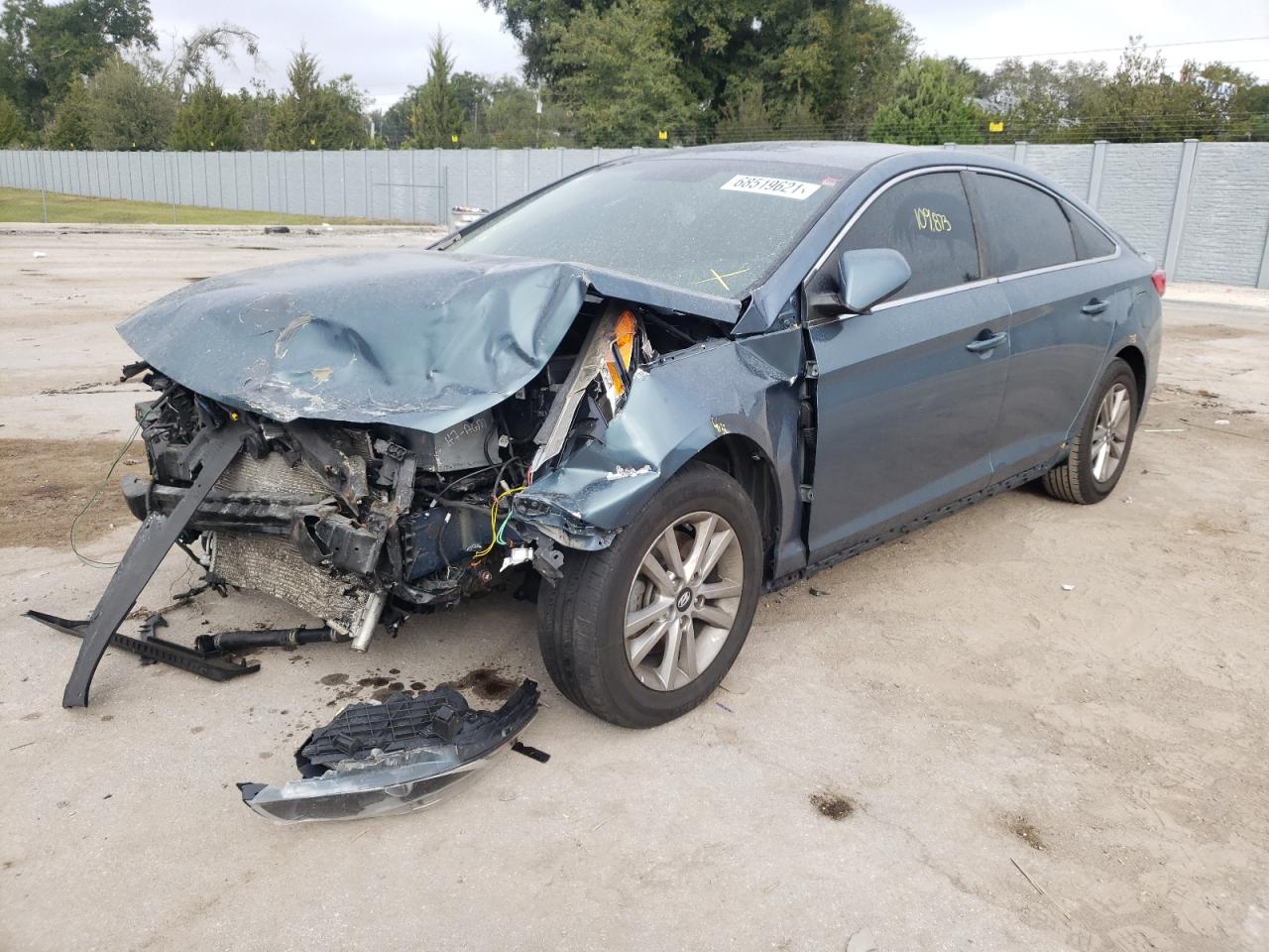 Photo 2 from auction – 2016 HYUNDAI SONATA SE with VIN 5NPE24AF3GH359737