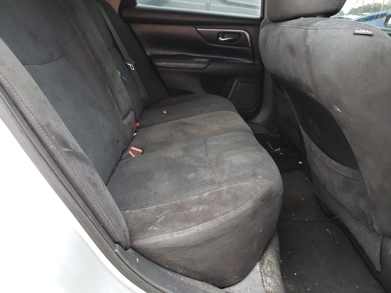 Photo 6 from auction – 2015 NISSAN ALTIMA 2.5 with VIN 1N4AL3AP1FN920438