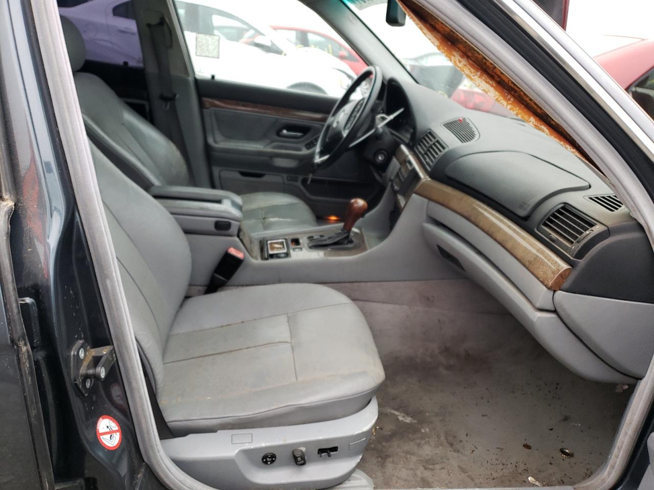 Photo 5 from auction – 2000 BMW 740 I AUTO with VIN WBAGG8346YDN79889