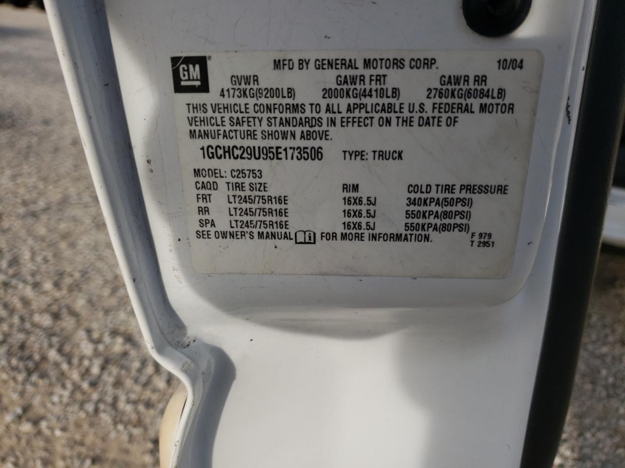 Photo 10 from auction – 2005 CHEVROLET SILVERADO with VIN 1GCHC29U95E173506