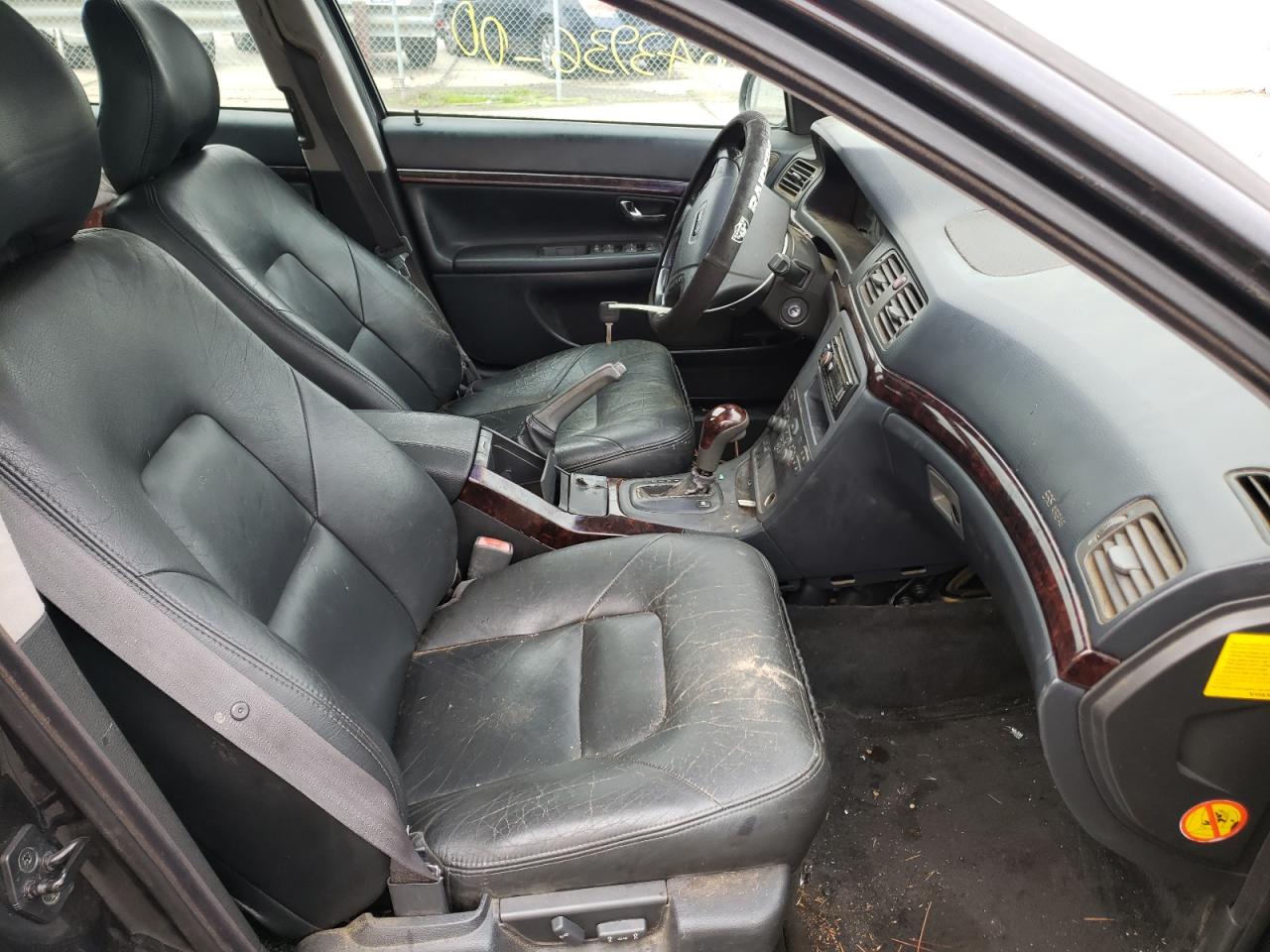 Photo 5 from auction – 2000 VOLVO S80 with VIN YV1TS94D3Y1120061