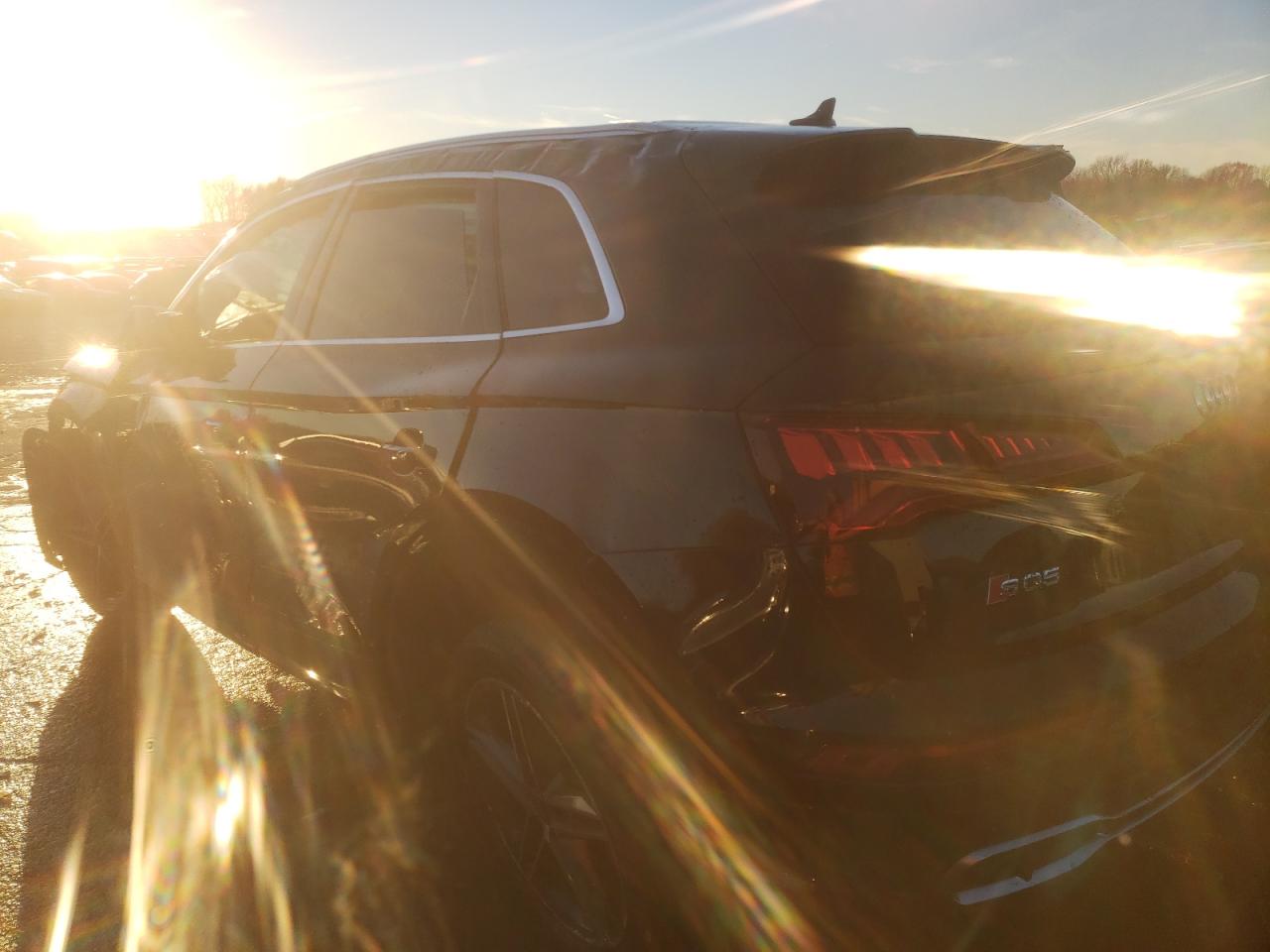 Photo 3 from auction – 2020 AUDI SQ5 PREMIU with VIN WA1B4AFY7L2124432