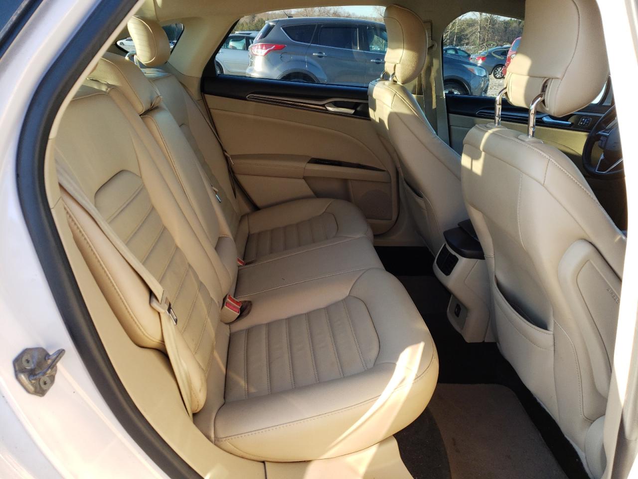 Photo 6 from auction – 2014 FORD FUSION SE with VIN 3FA6P0HD6ER198321