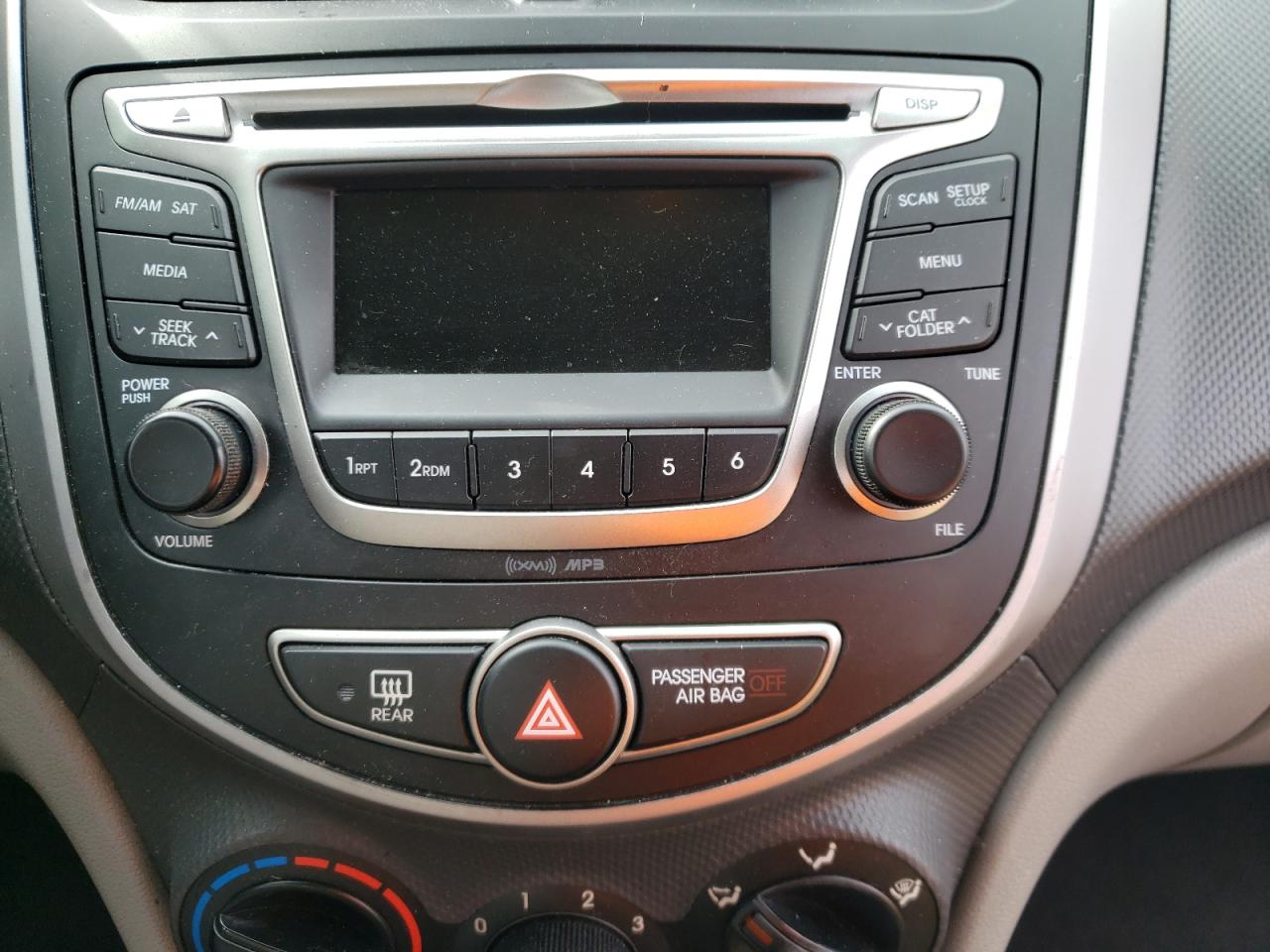 Photo 9 from auction – 2017 HYUNDAI ACCENT SE with VIN KMHCT4AE9HU307818